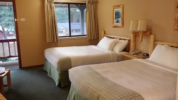 Wildwood Inn image 11